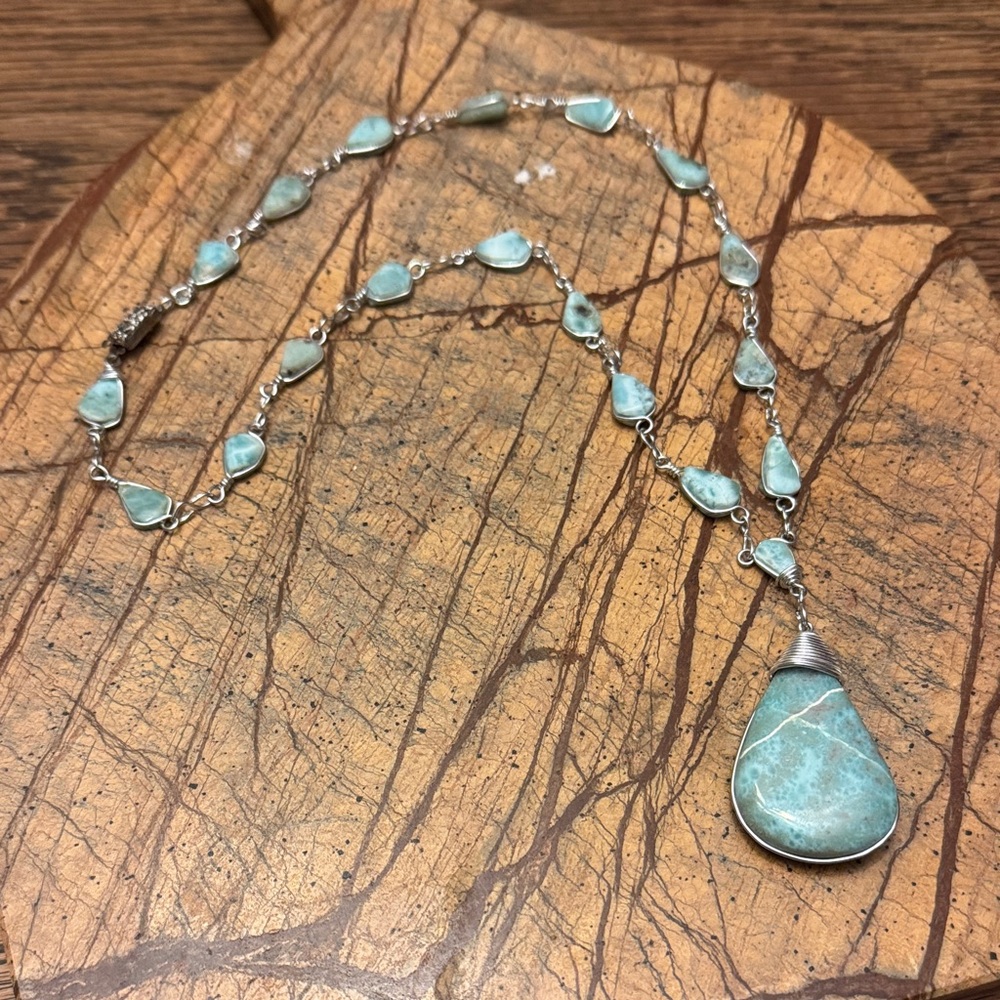 Amazonite necklace 18 inches with pendant healing sea energy blue silver NWOT